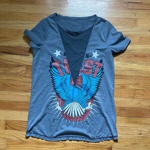 Source Unknown Gray Tee with Blue Eagle Design